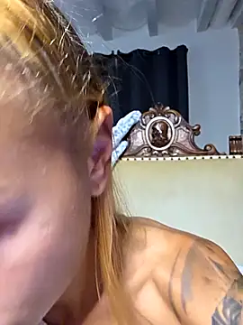 kylie blck online show from October 3, 4:37 pm