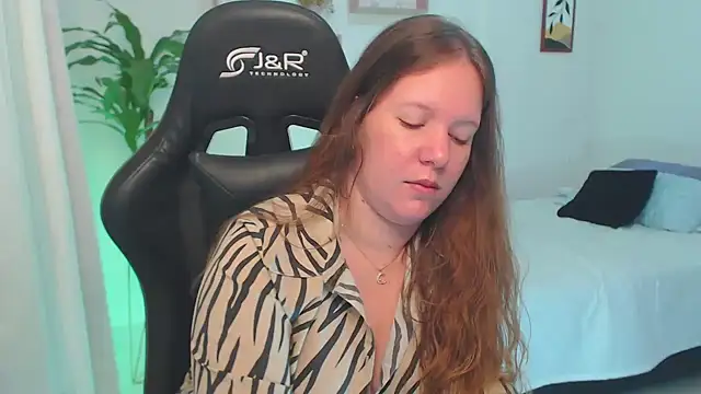 Snapshot of tamy_shine87 chatting on March 17, 3:36 am tamy shine87 online show from March 17, 3:36 am