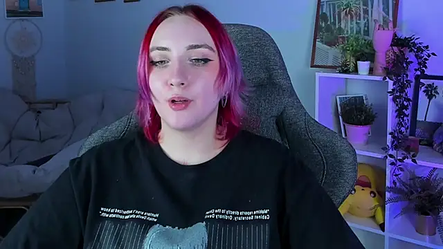 Snapshot of AsheLucker chatting on January 19, 1:10 am AsheLucker online show from January 19, 1:10 am