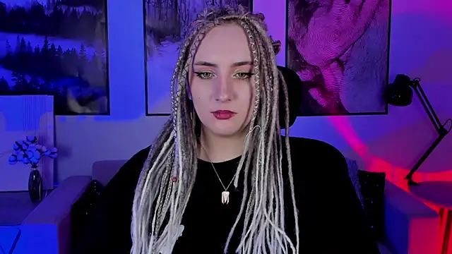 Snapshot of AsheLucker chatting on March 17, 2:19 am AsheLucker online show from March 17, 2:19 am