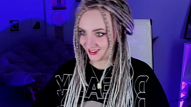 Snapshot of AsheLucker chatting on March 21, 2:18 am AsheLucker online show from March 21, 2:18 am