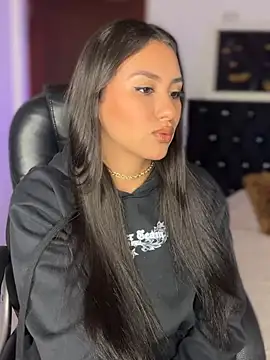 Snapshot of Ambar_pe_ chatting on January 26, 2:14 am Ambar pe online show from January 26, 2:14 am