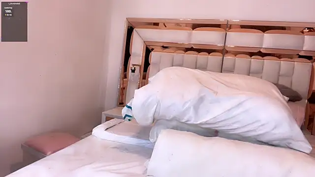 im yours 01 online show from March 17, 5:56 am