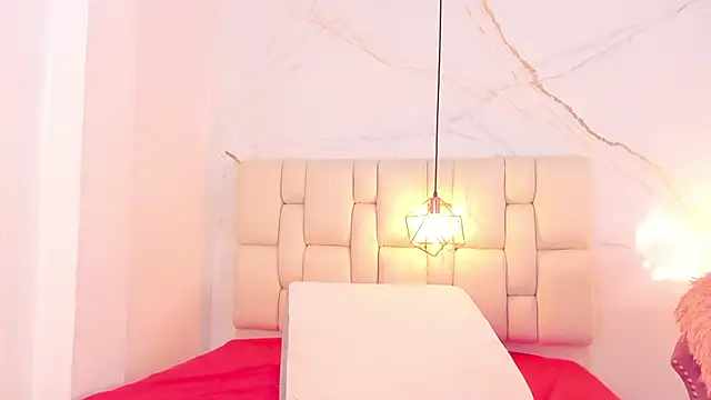 IsiisLovei online show from January 10, 2:23 pm