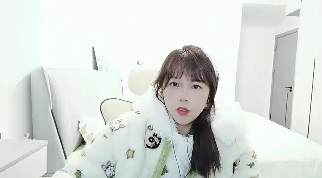 Sunset glow online show from February 8, 2:05 pm