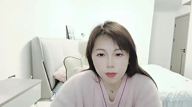 Sunset glow online show from March 14, 2:30 pm