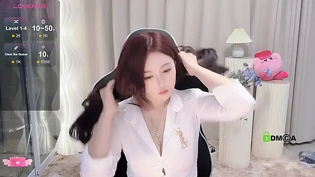 Happy Kitty online show from January 22, 6:10 pm