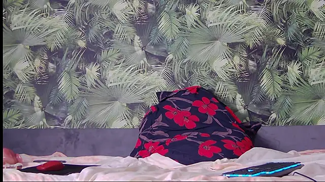 Alison Drew online show from March 17, 6:51 am