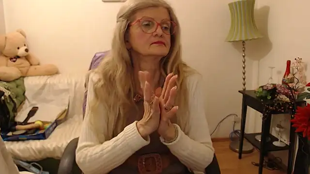 BlairFort online show from February 6, 6:46 pm