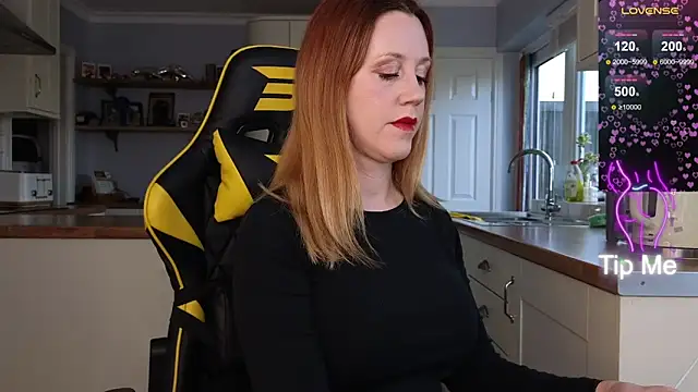 Snapshot of stripmequick chatting on February 5, 2:16 pm stripmequick online show from February 5, 2:16 pm