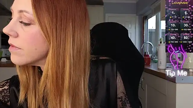 Snapshot of stripmequick chatting on February 25, 10:47 am stripmequick online show from February 25, 10:47 am