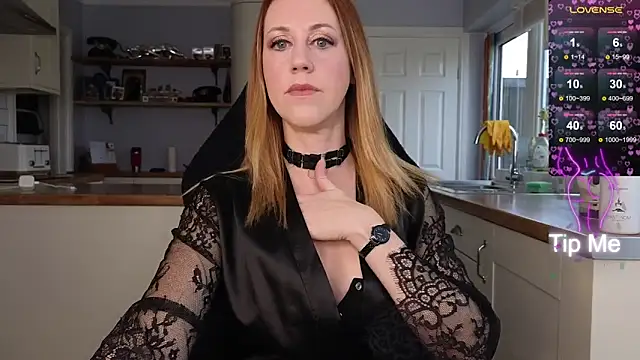 Snapshot of stripmequick chatting on February 25, 2:11 pm stripmequick online show from February 25, 2:11 pm