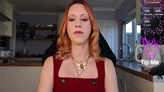 Snapshot of stripmequick chatting on March 19, 10:44 am stripmequick online show from March 19, 10:44 am