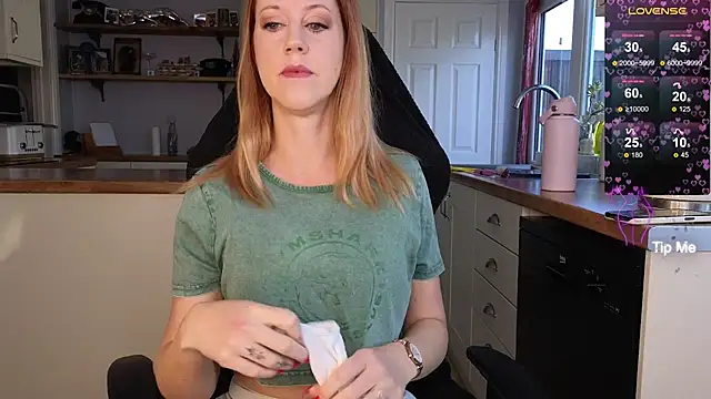 Snapshot of stripmequick chatting on September 16, 8:48 am stripmequick online show from September 16, 8:48 am