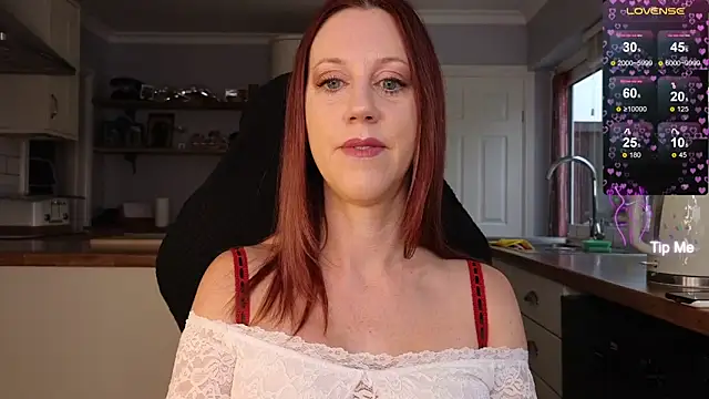 Snapshot of stripmequick chatting on October 10, 9:08 am stripmequick online show from October 10, 9:08 am