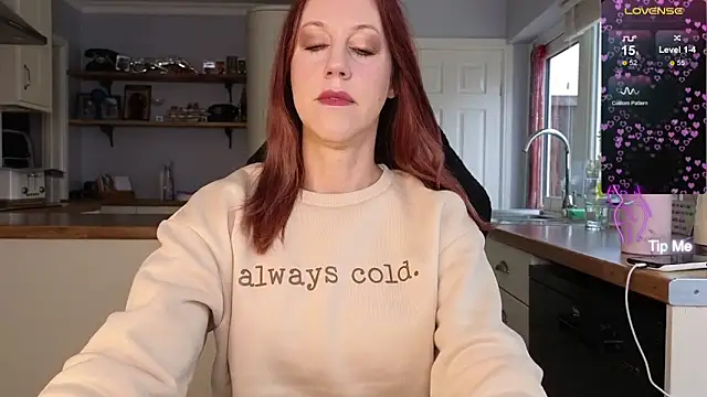 Snapshot of stripmequick chatting on October 15, 9:20 am stripmequick online show from October 15, 9:20 am