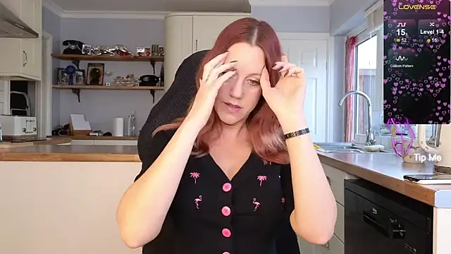 Snapshot of stripmequick chatting on October 21, 11:44 am stripmequick online show from October 21, 11:44 am