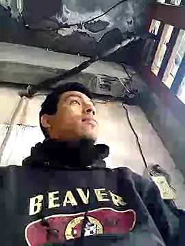 Snapshot of AlexAlejandro13 chatting on January 13, 8:26 pm AlexAlejandro13 online show from January 13, 8:26 pm