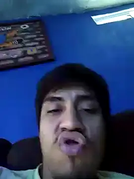 Snapshot of AlexAlejandro13 chatting on March 20, 5:47 pm AlexAlejandro13 online show from March 20, 5:47 pm