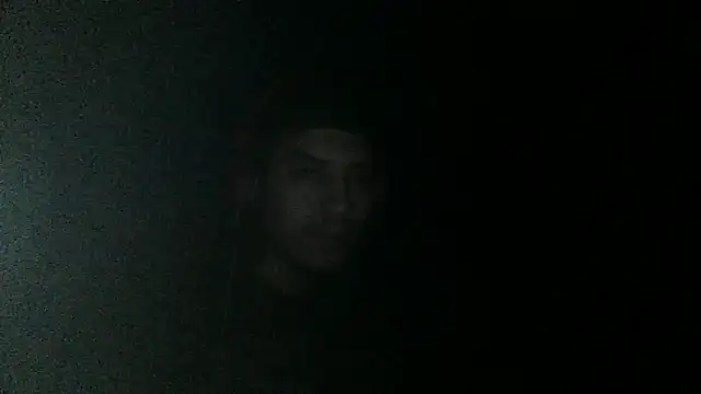 Snapshot of AlexAlejandro13 chatting on October 1, 7:14 am AlexAlejandro13 online show from October 1, 7:14 am