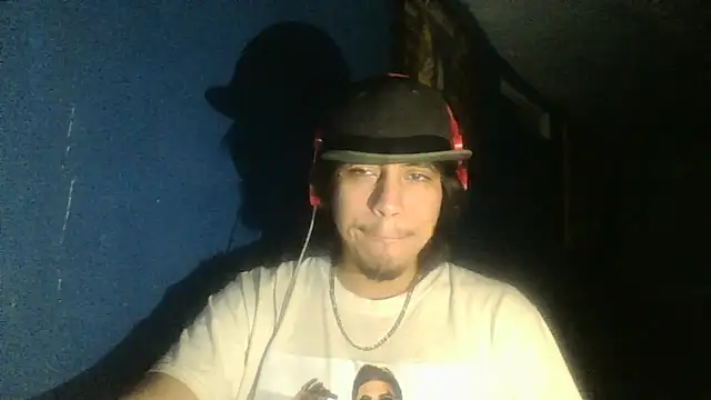 Snapshot of AlexAlejandro13 chatting on October 13, 6:46 am AlexAlejandro13 online show from October 13, 6:46 am