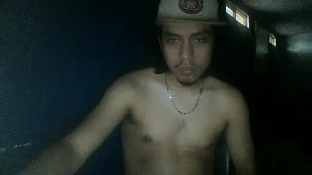 Snapshot of AlexAlejandro13 chatting on October 17, 1:57 pm AlexAlejandro13 online show from October 17, 1:57 pm
