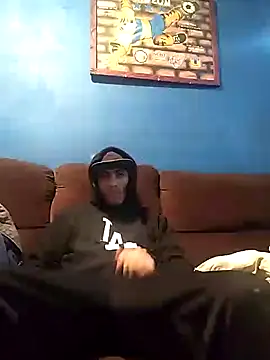 Snapshot of AlexAlejandro13 chatting on December 17, 6:47 pm AlexAlejandro13 online show from December 17, 6:47 pm