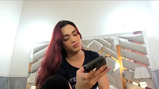 Snapshot of alexandra_fire69x chatting on September 12, 8:20 pm alexandra fire69x online show from September 12, 8:20 pm