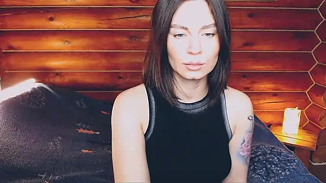 Snapshot of Platina_Fox chatting on January 25, 5:07 am Platina Fox online show from January 25, 5:07 am