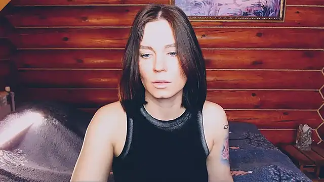 Snapshot of Platina_Fox chatting on February 19, 4:01 am Platina Fox online show from February 19, 4:01 am