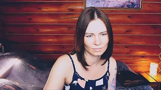 Snapshot of Platina_Fox chatting on February 21, 5:13 am Platina Fox online show from February 21, 5:13 am