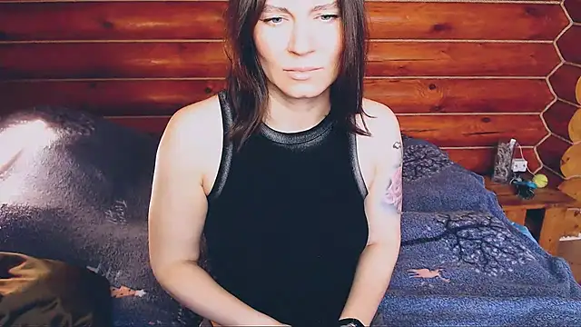 Snapshot of Platina_Fox chatting on February 25, 6:36 am Platina Fox online show from February 25, 6:36 am