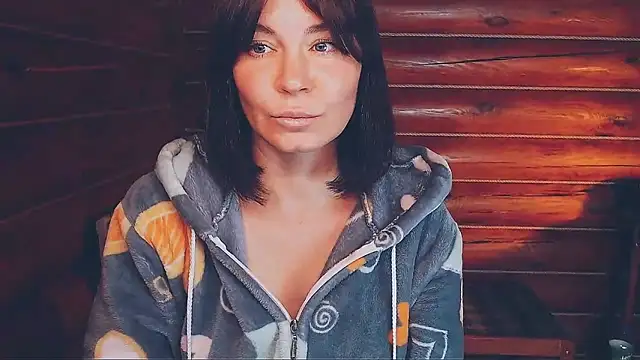 Snapshot of Platina_Fox chatting on October 5, 6:34 am Platina Fox online show from October 5, 6:34 am