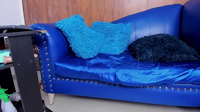 Mature Skinny online show from January 18, 3:59 pm