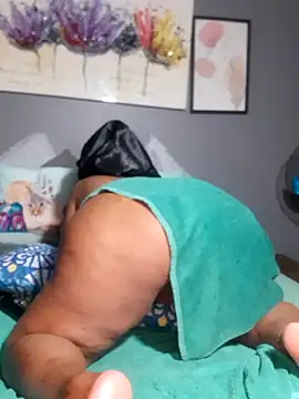 PearlSexxy69 online show from March 17, 1:46 am