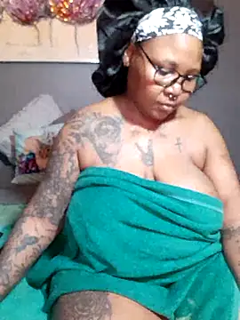 PearlSexxy69 online show from March 17, 3:40 pm