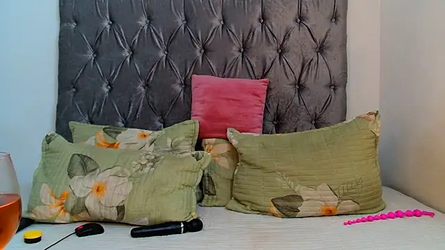 Snapshot of AvaOcean chatting on February 21, 7:10 pm AvaOcean online show from February 21, 7:10 pm