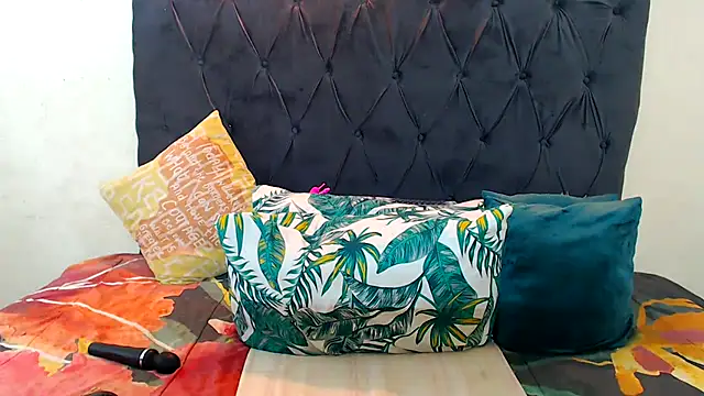 Snapshot of AvaOcean chatting on October 14, 9:59 pm AvaOcean online show from October 14, 9:59 pm