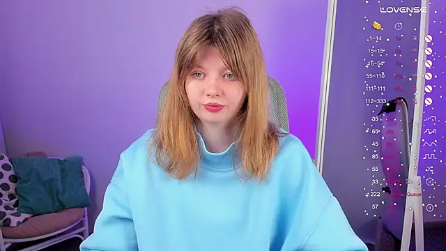 Vivian cutie online show from March 2, 10:35 am