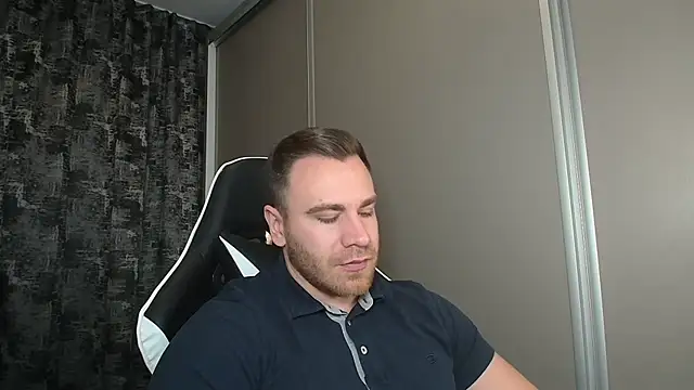 Thori92 online show from January 4, 5:26 pm