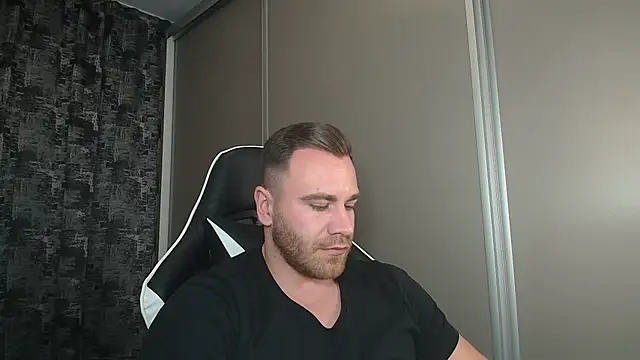 Thori92 online show from January 12, 9:40 pm