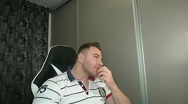 Thori92 online show from January 26, 6:06 pm