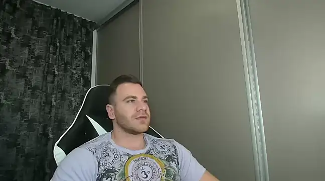 Thori92 online show from January 27, 9:33 pm