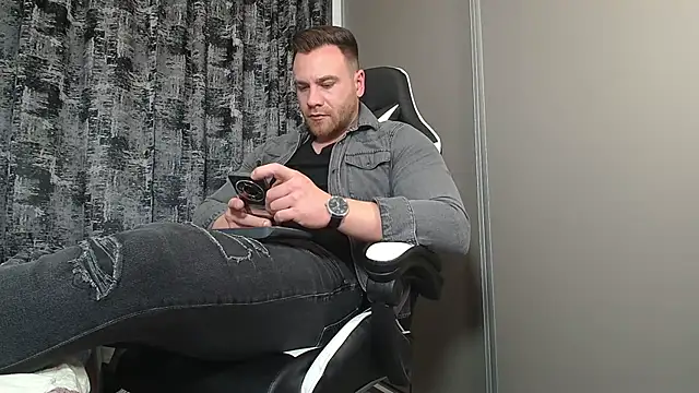 Thori92 online show from February 14, 8:26 pm