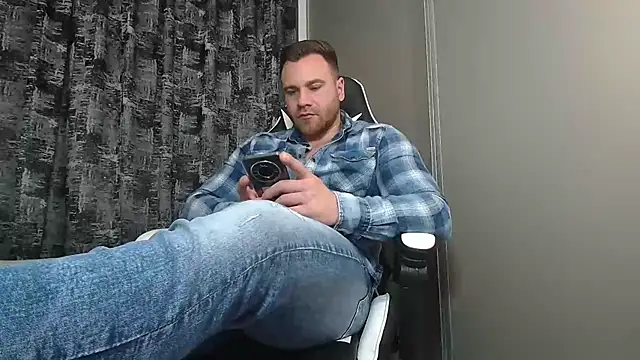 Thori92 online show from February 17, 9:19 pm