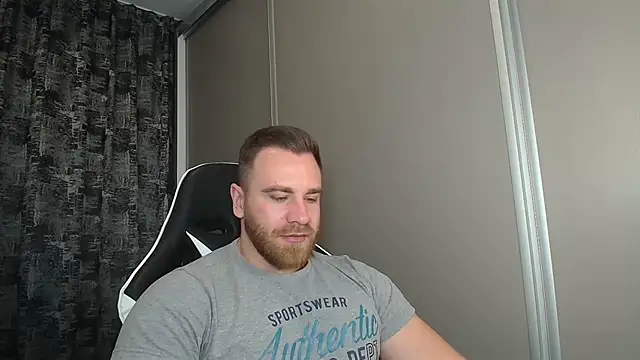 Thori92 online show from November 11, 5:35 pm