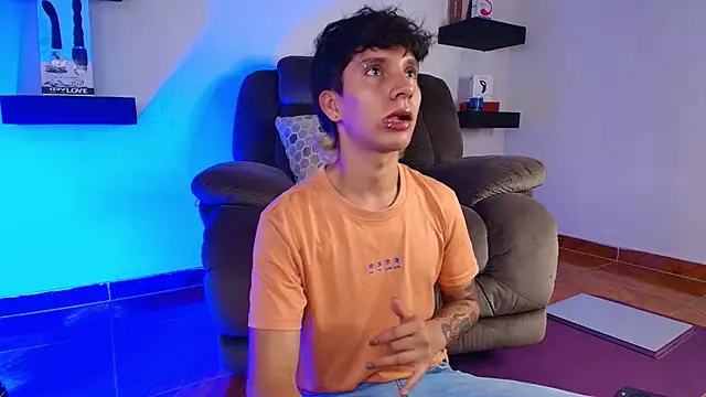 JacoboSwam online show from February 6, 11:15 pm