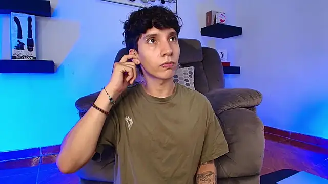 JacoboSwam online show from February 13, 9:38 pm