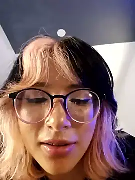 LucyAllenX online show from January 4, 7:34 pm