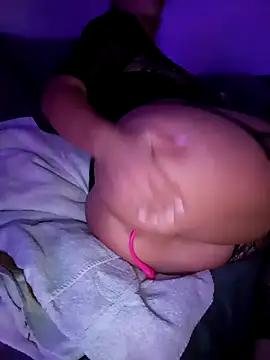 Snapshot of MilaRouche chatting on September 12, 9:04 pm MilaRouche online show from September 12, 9:04 pm